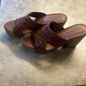 Lucky Brand platform Sandals